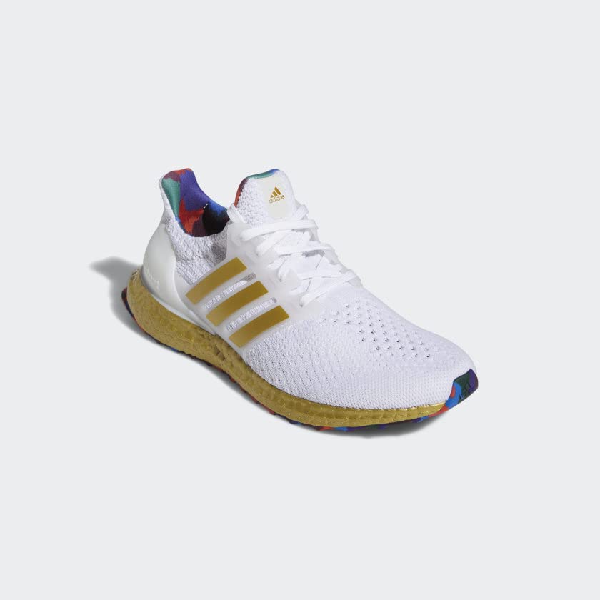 adidas Ultraboost 5.0 DNA Shoes Women's, White, Size 10