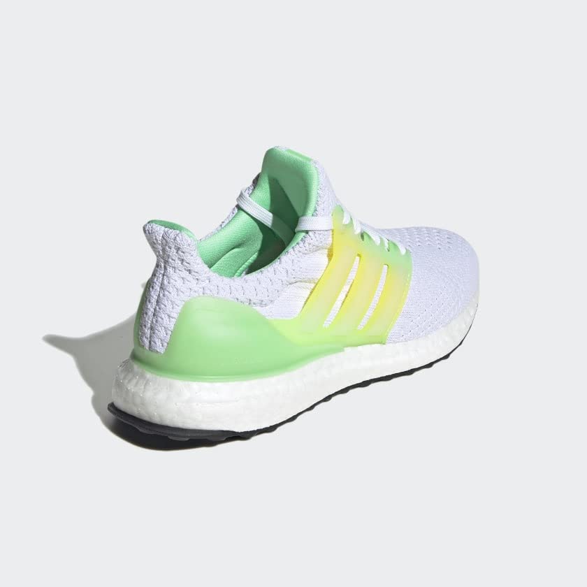 adidas Unisex-Child Ultraboost 5.0 DNA (Big Kid) Running Shoe 5 Big Kid Cloud White/Cloud White/Beam Green