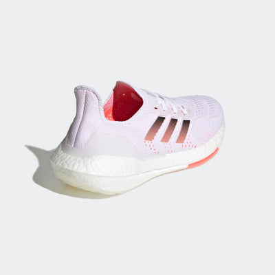 adidas Ultraboost 22 Heat.RDY Shoes Women's, White, Size 7.5