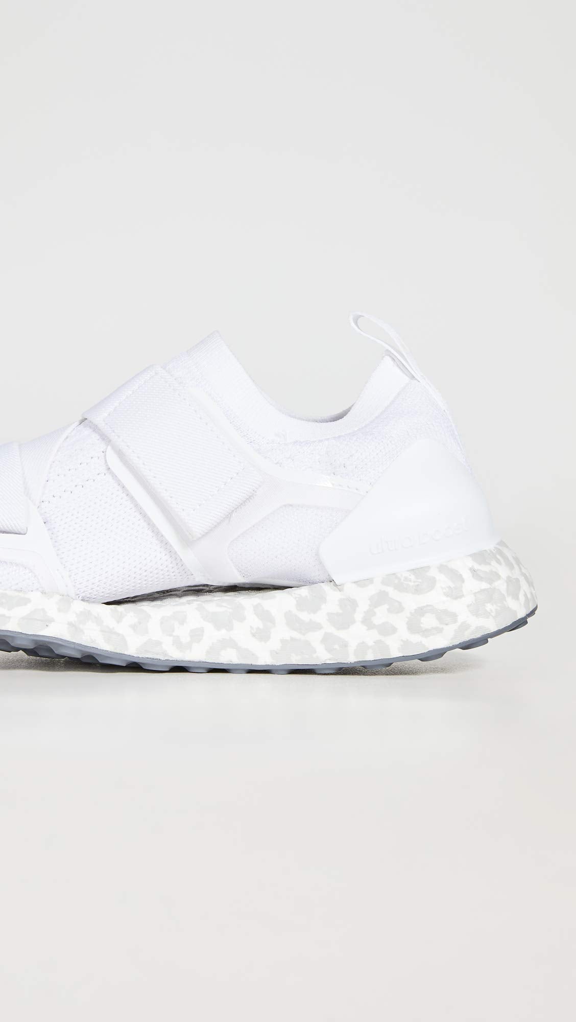 adidas by Stella McCartney Women's Ultraboost X S. Sneakers, Ftwwht/Lbrown/Onix, White, 7 Medium US