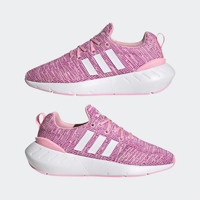 adidas Unisex-Child Swift Run 22 Sneaker 4 Big Kid True Pink/White/Vivid Pink