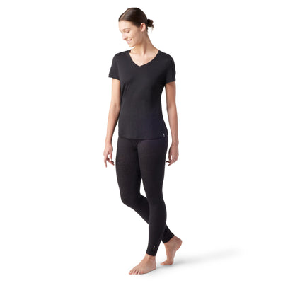 Smartwool SW016638001XS Women’s Merino 150 Lace V-Neck Short Sleeve Black XS