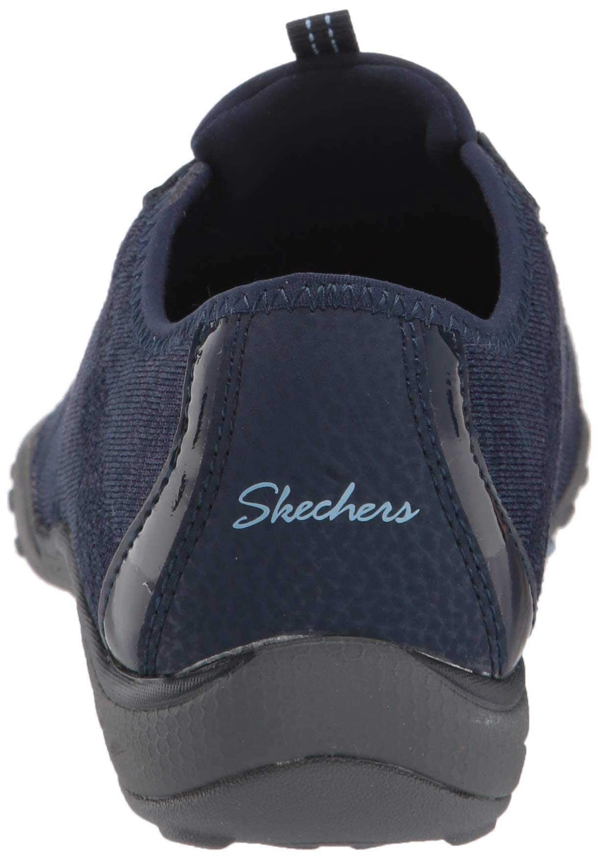 Skechers Women's Breathe-Easy-Opportuknity Sneaker 9.5 Wide Navy