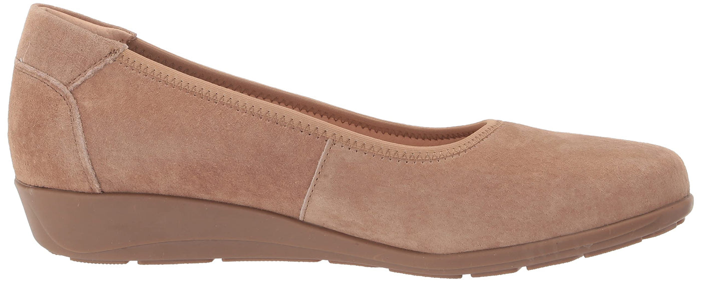 Propét Women's Yara Ballet Flat 8 Natural Buff Suede