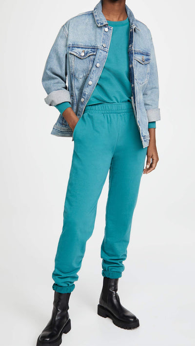 Madewell The Oversized Trucker Jean Jacket in Akenside Wash Akenside Wash SM (Women's 2-4)