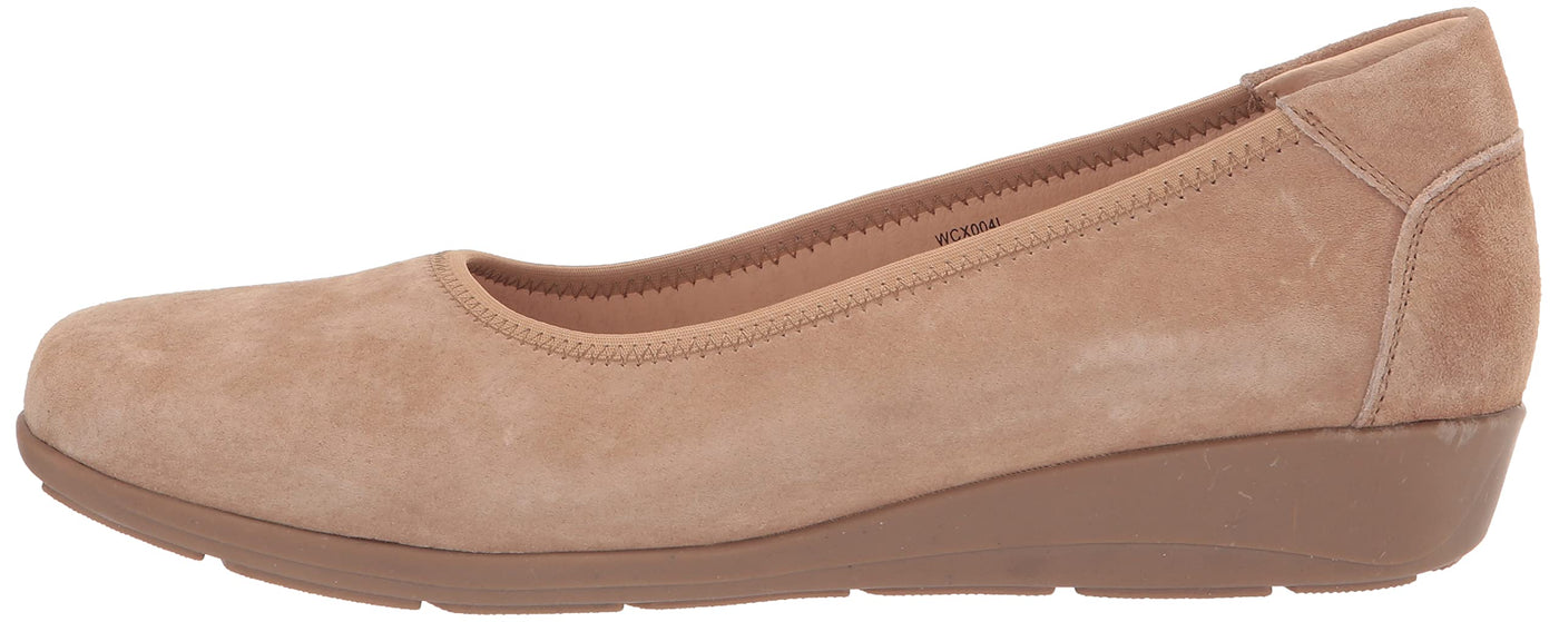 Propét Women's Yara Ballet Flat 8 Natural Buff Suede