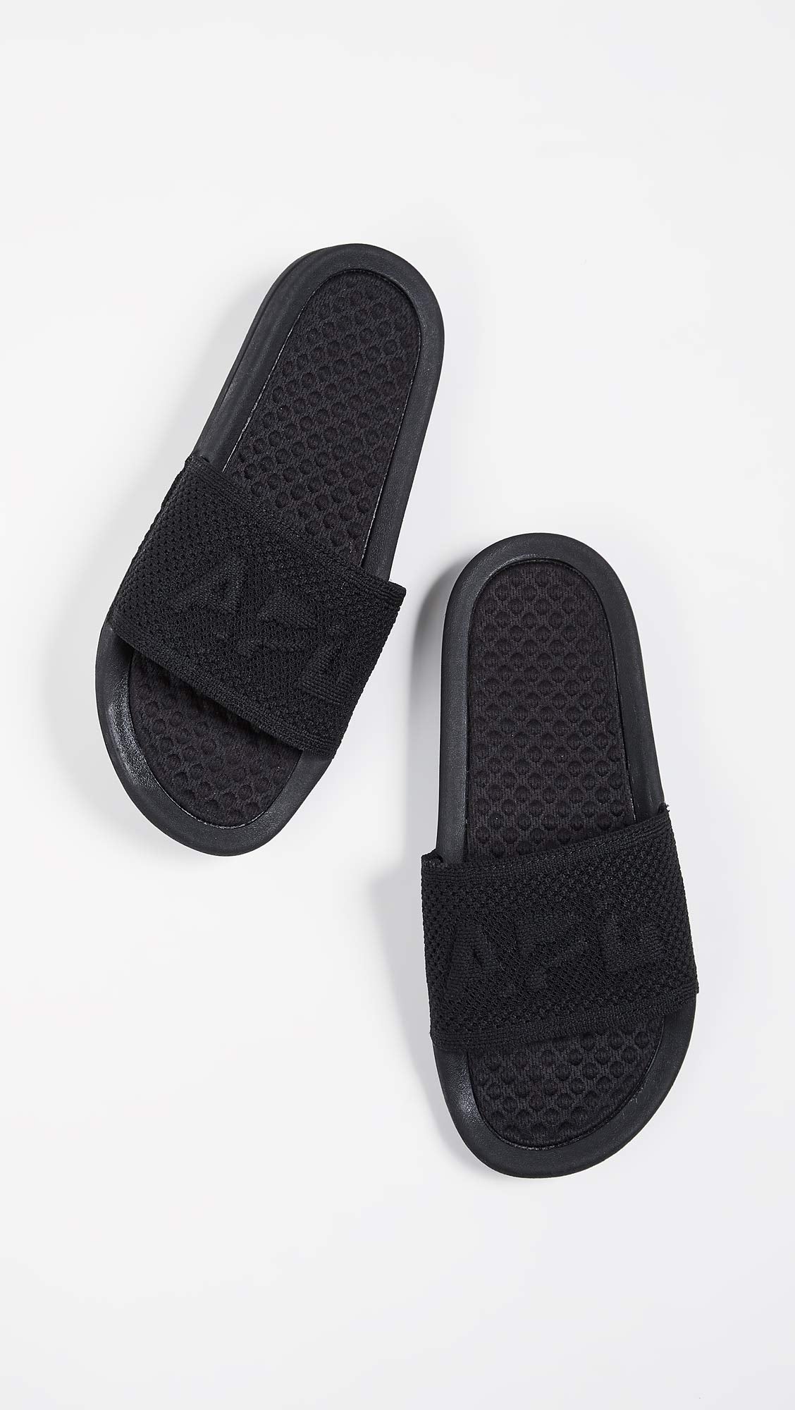 Athletic Propulsion Labs (APL) Women's Big Logo Techloom Slide Slipper, Black, 7