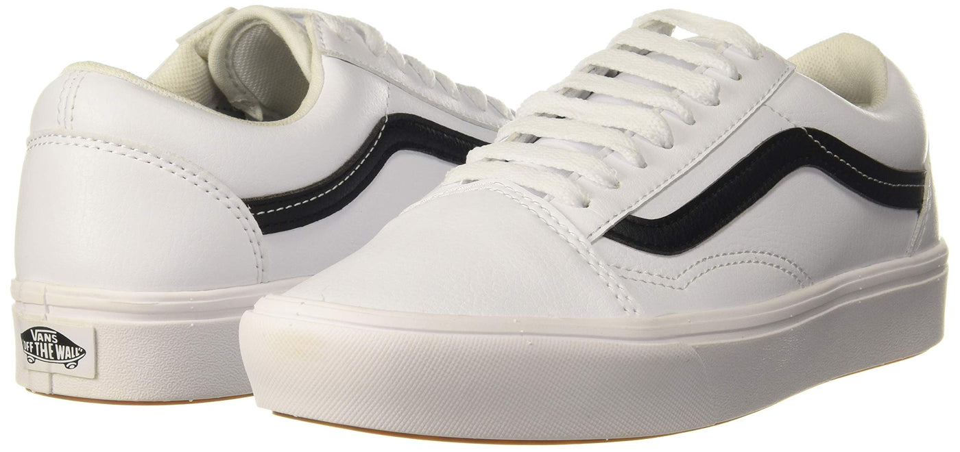 Vans Men's Old Skool Sneaker, (ComfyCush) Classic Tumble/True White, Size 7