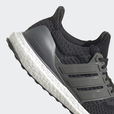 adidas Running Ultraboost DNA Black/Iron Metallic/Carbon 9 D (M)