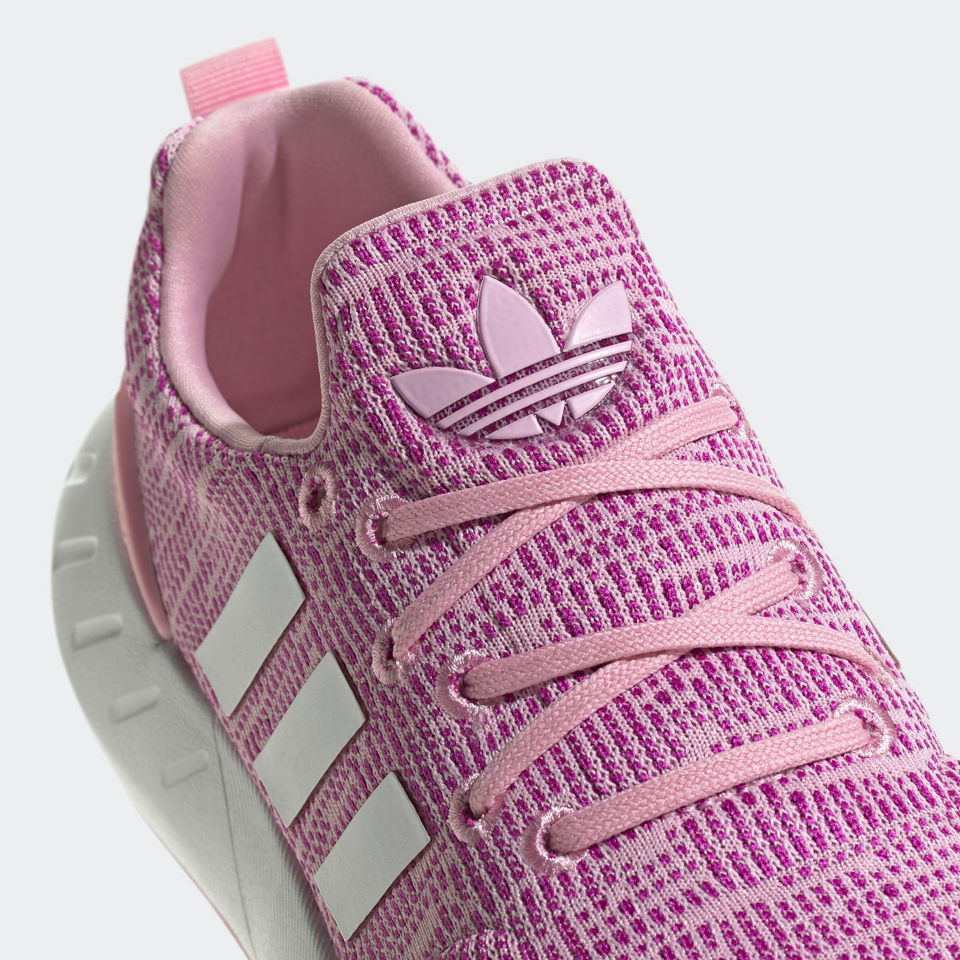 adidas Unisex-Child Swift Run 22 Sneaker 4 Big Kid True Pink/White/Vivid Pink